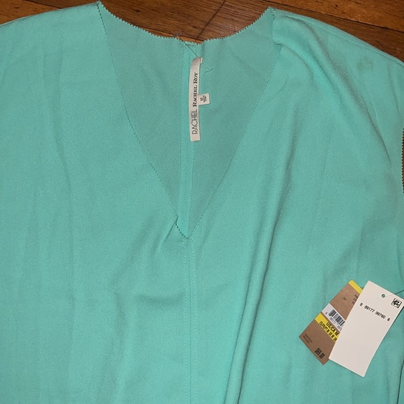 Rachel Ray V neck Blouse - Picture 2 of 9
